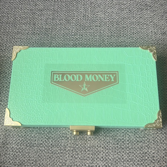 NEW Jeffree Star “Blood money” eyeshadow palette - Picture 2 of 4